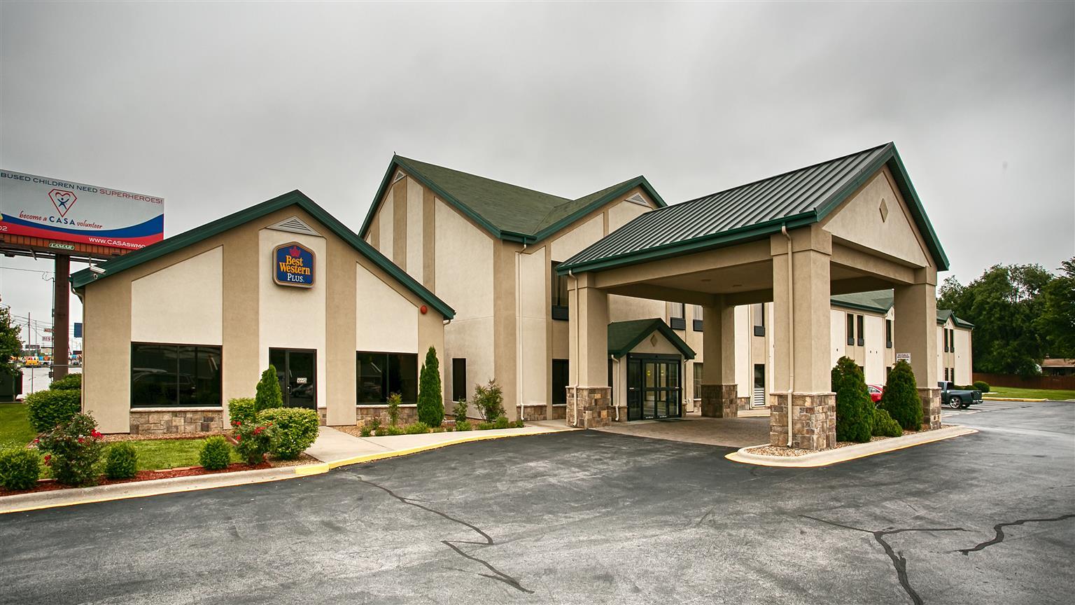Best Western Plus Springfield Airport Inn Εξωτερικό φωτογραφία